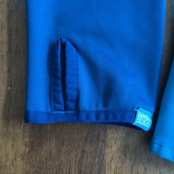 EUC Outdoor Research lightweight zip up hoodie - Picture 4 of 5